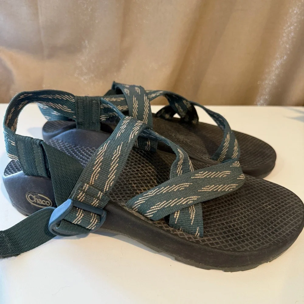 Chaco Z1 Classic Sport Sandals Mens 8 Teal Geometric Straps Hiking Outdoor